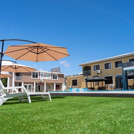 Adonai Luxe Apartment Tema Buitenkant foto