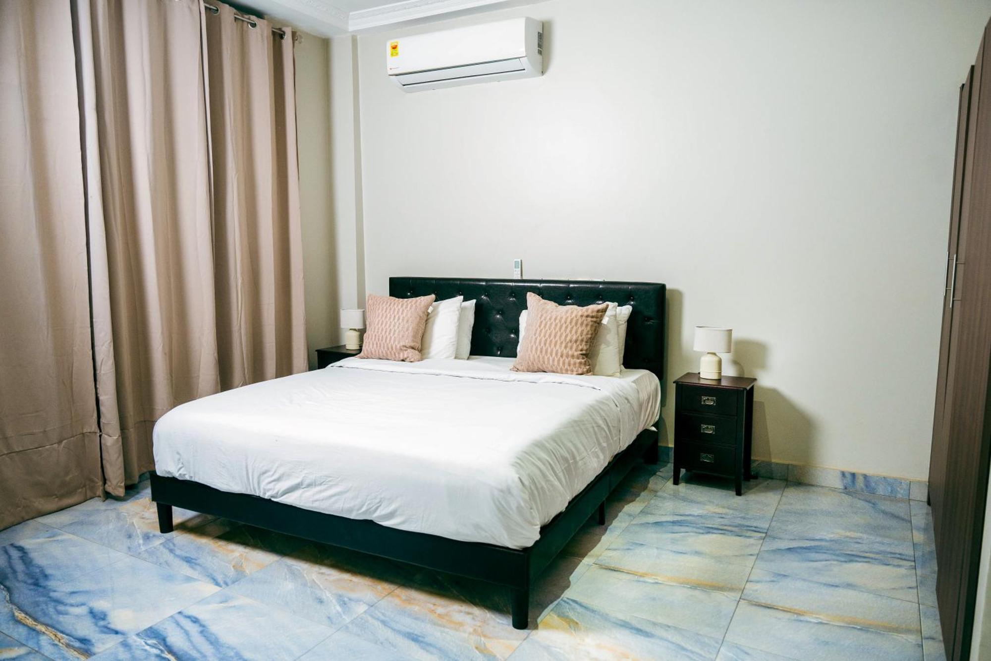 Adonai Luxe Apartment Tema Buitenkant foto