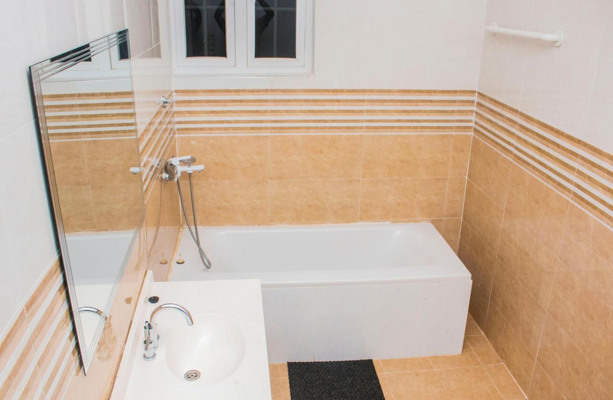 Adonai Luxe Apartment Tema Buitenkant foto