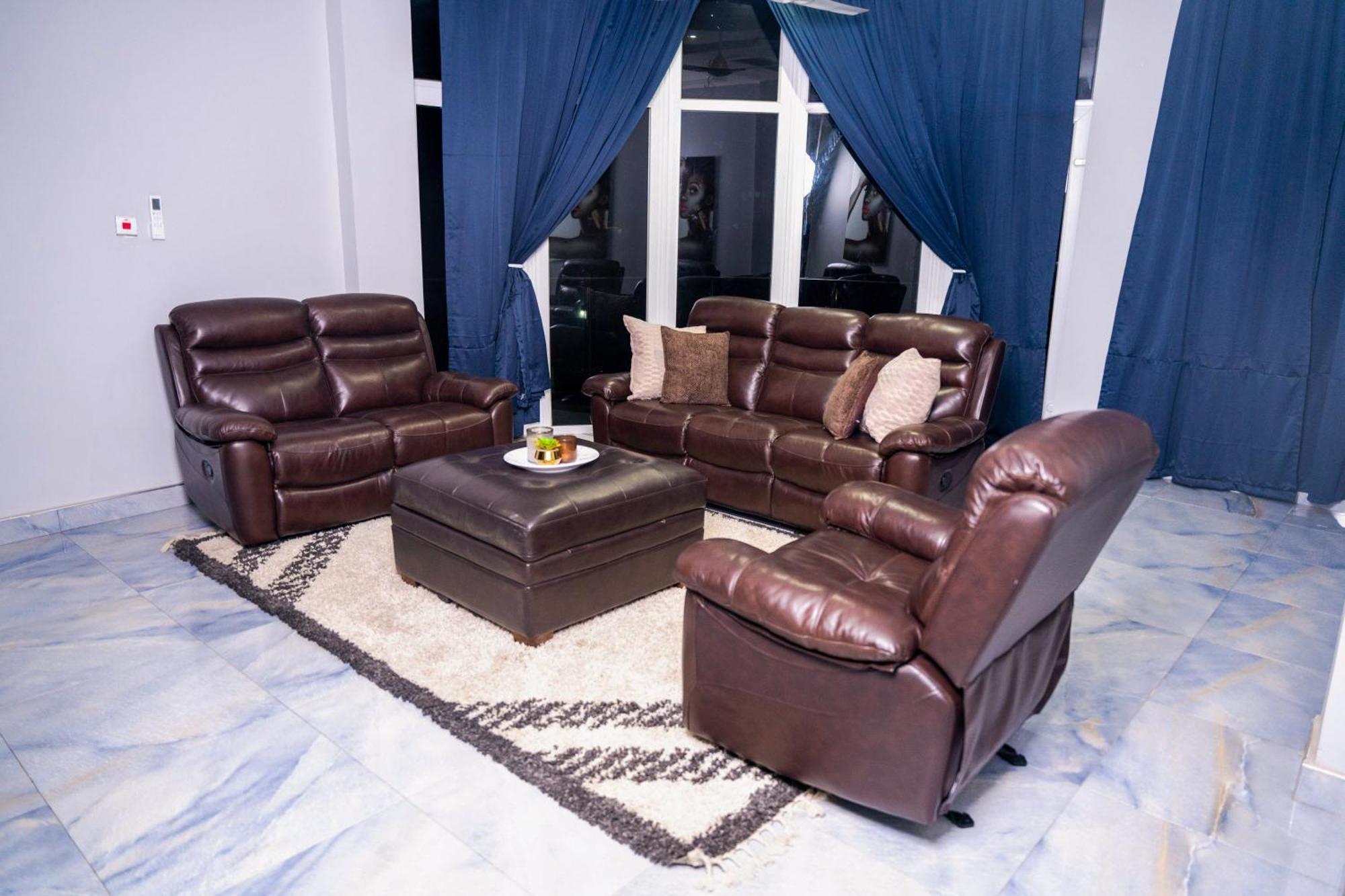 Adonai Luxe Apartment Tema Buitenkant foto